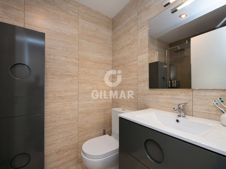 Apartment for Sale in Madrid, Madrid 11
