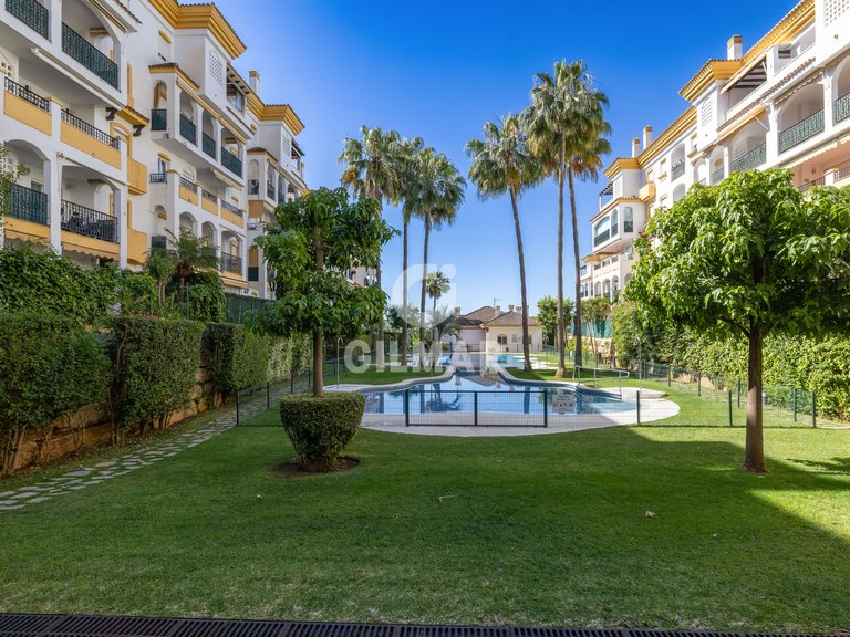 Apartment for Sale in Marbella, Malaga 28
