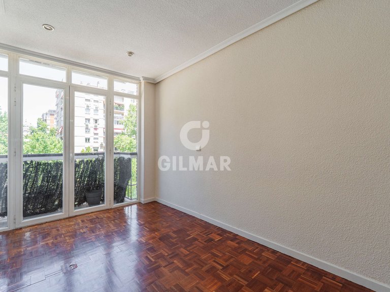 Apartment for Sale in Madrid, Madrid 10
