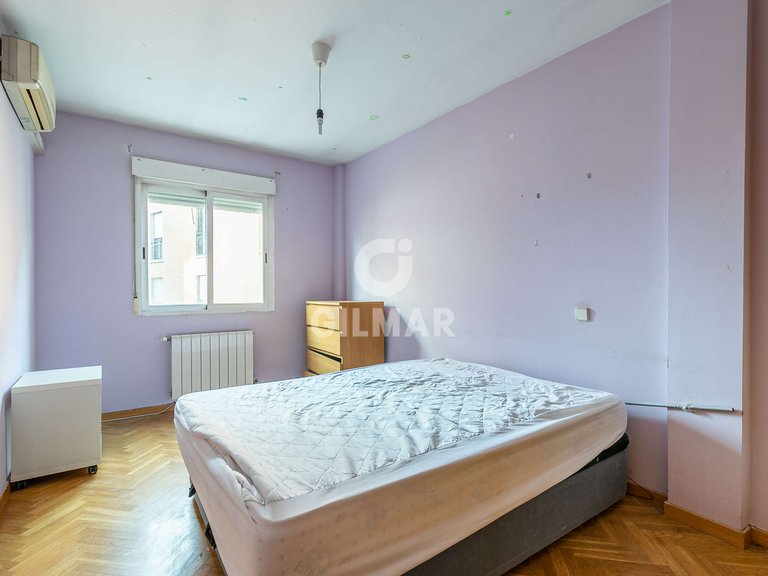 Apartment for Sale in Madrid, Madrid 12