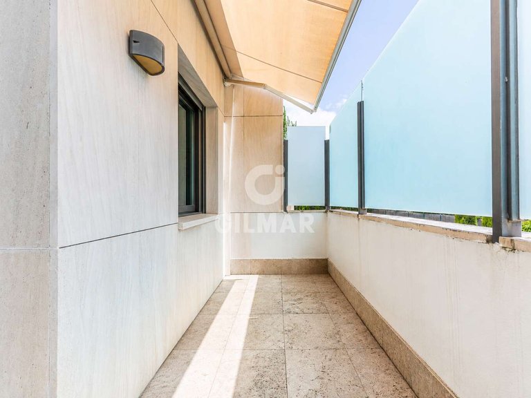 Apartment for Sale in Madrid, Madrid 18