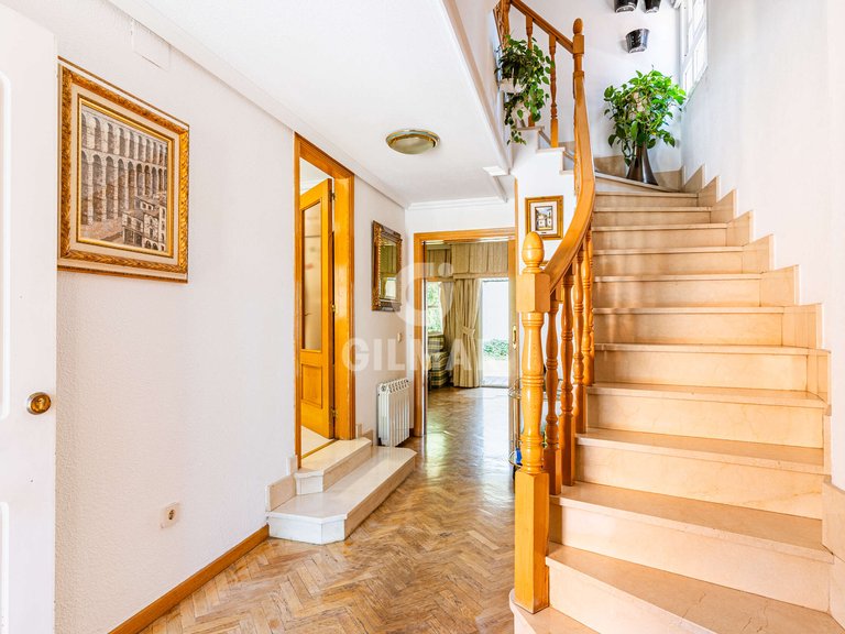 Town House for Sale in Madrid, Madrid 6
