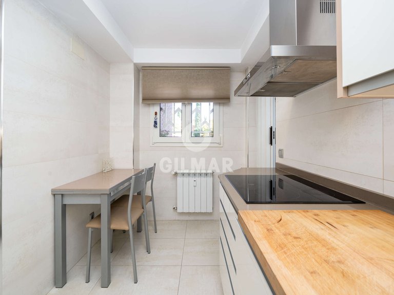 Apartment for Sale in Madrid, Madrid 11