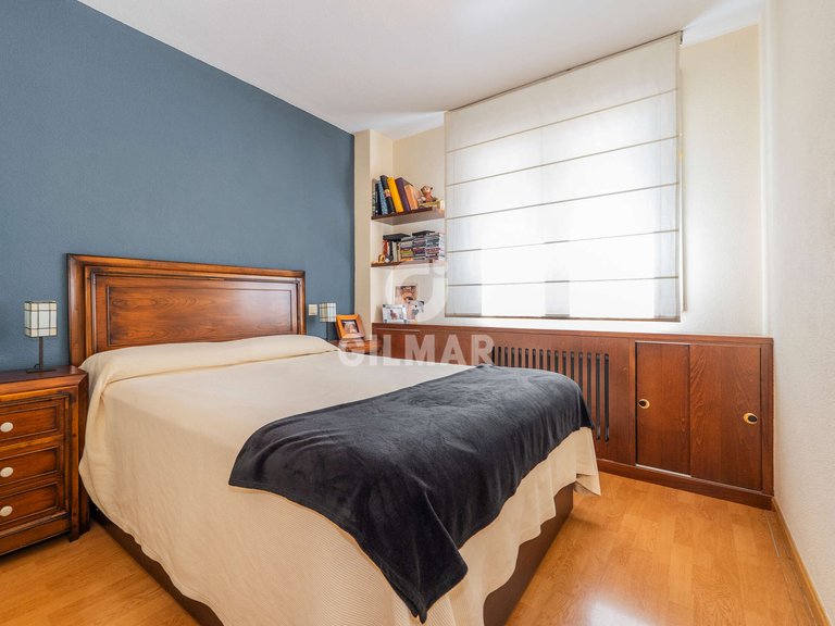 Apartment for Sale in Madrid, Madrid 18