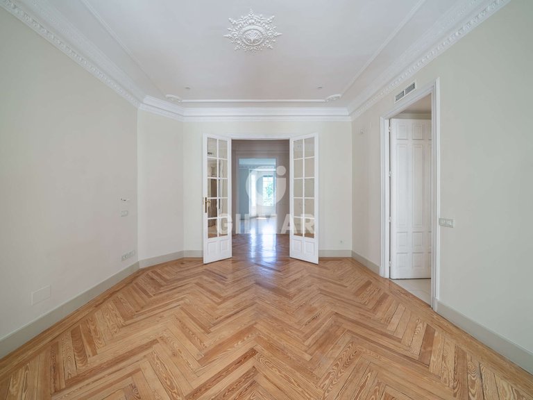 Apartment for Rent in Madrid, Madrid 17