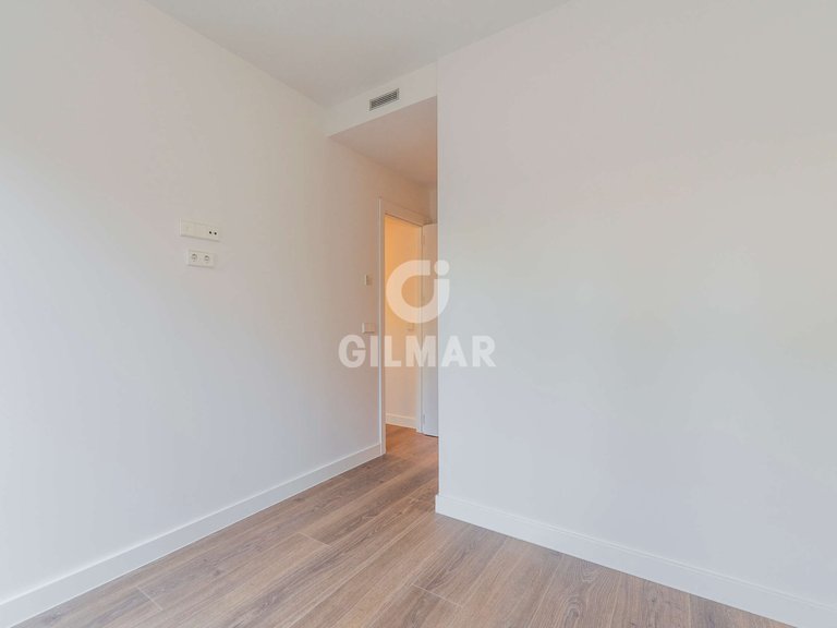 Apartment for Sale in Madrid, Madrid 19