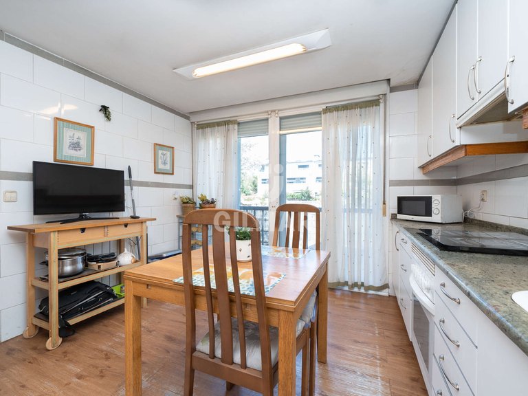 Town House for Sale in Madrid, Madrid 30
