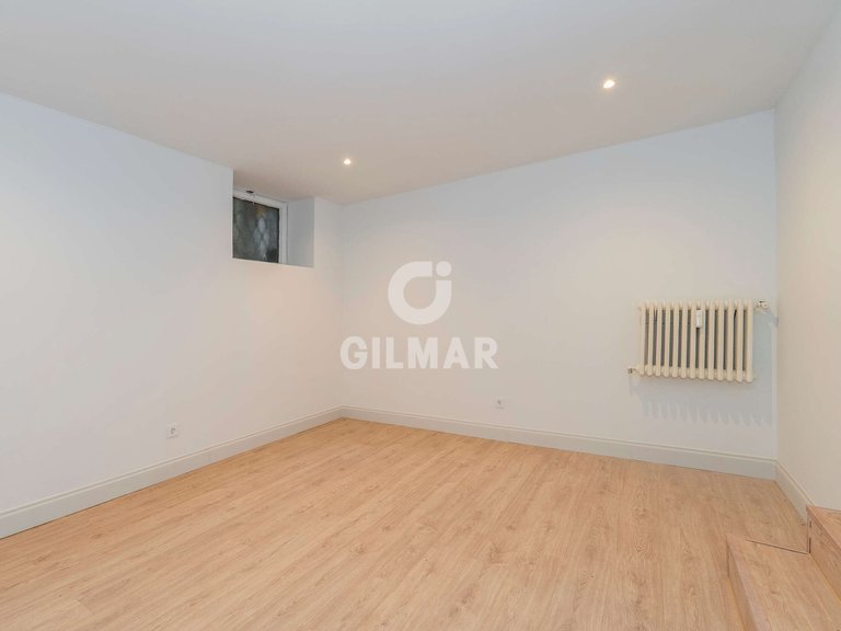 Apartment for Sale in Madrid, Madrid 12