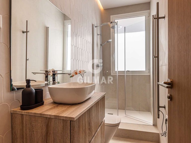 Penthouse for Sale in Madrid, Madrid 13