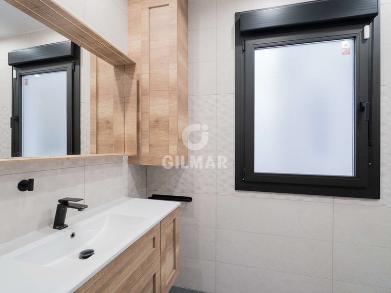 Apartment for Sale in Madrid, Madrid 27