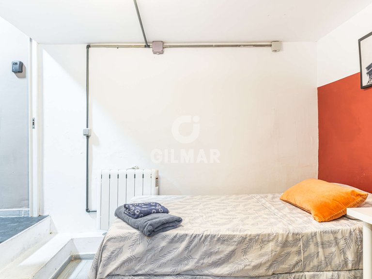 Apartment for Sale in Madrid, Madrid 18