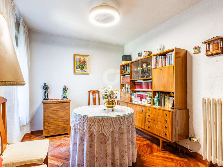 Apartment for Sale in Madrid, Madrid 19