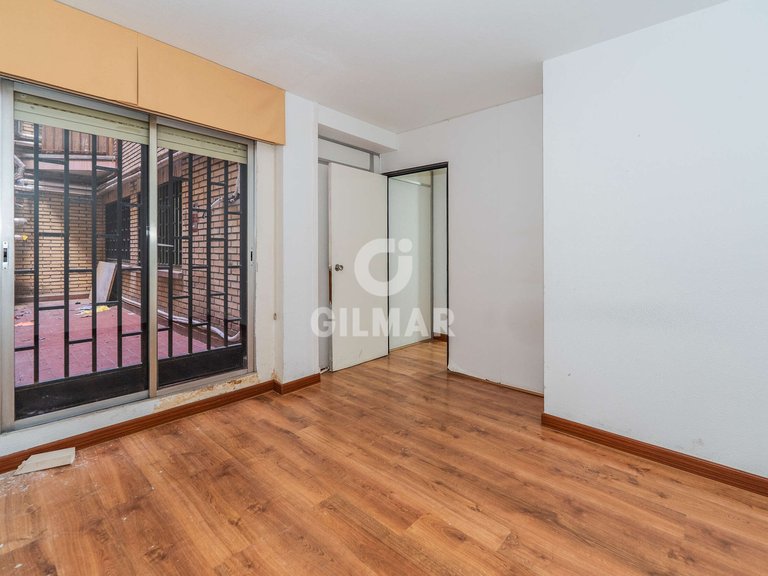 Commercial for Sale in Madrid, Madrid 27