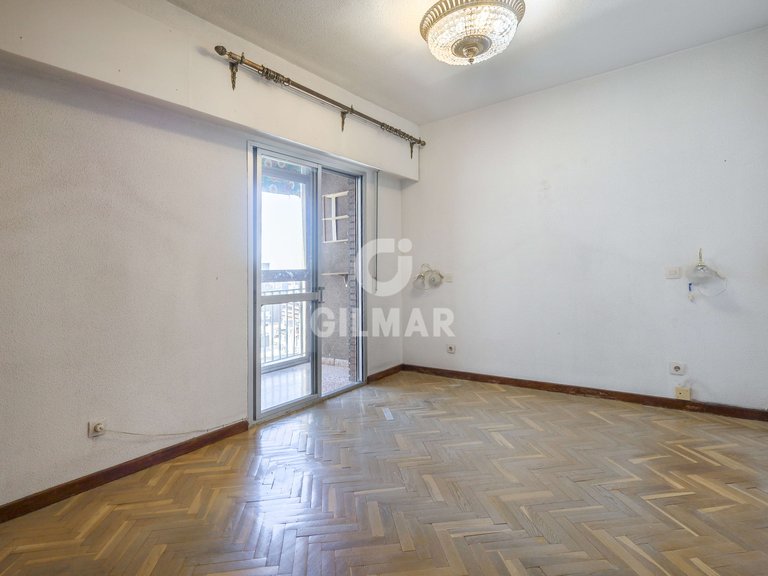 Apartment for Sale in Madrid, Madrid 22