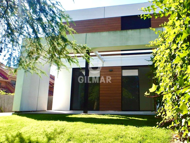 Town House for Rent in Majadahonda, Madrid 3