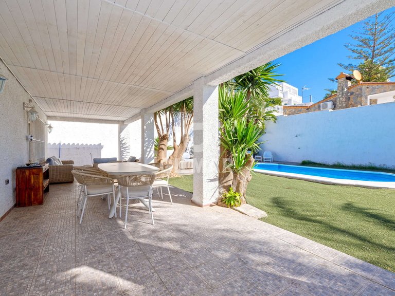 Villa for Sale in Buenas Noches, Malaga 2
