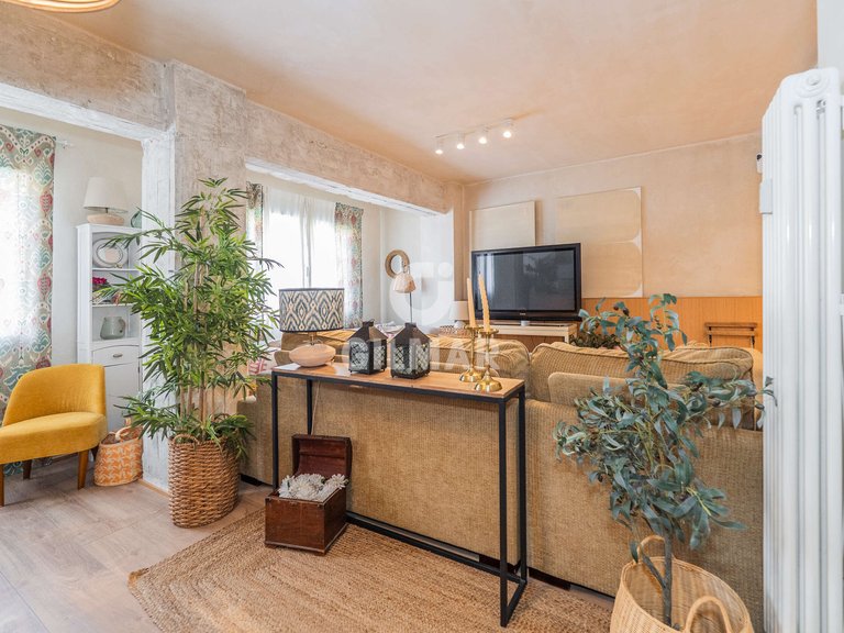 Apartment for Sale in Madrid, Madrid 11