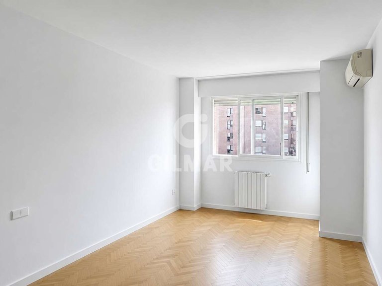 Apartment for Rent in Madrid, Madrid 22