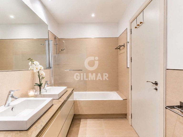 Apartment for Sale in Madrid, Madrid 24