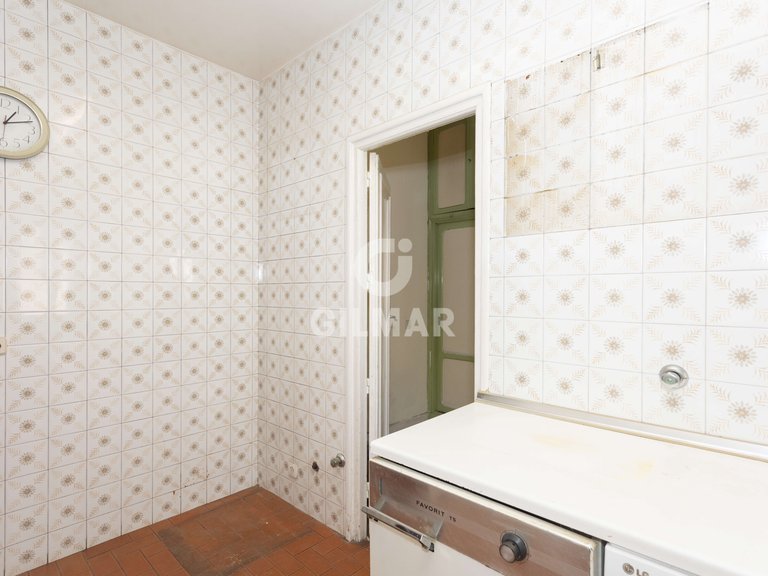 Apartment for Sale in Madrid, Madrid 11