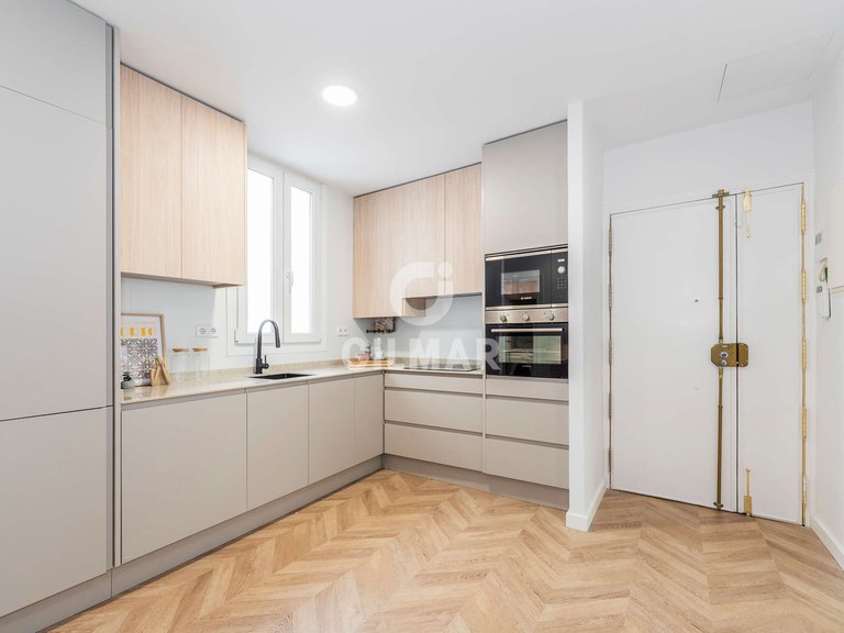Apartment for Sale in Madrid, Madrid 26