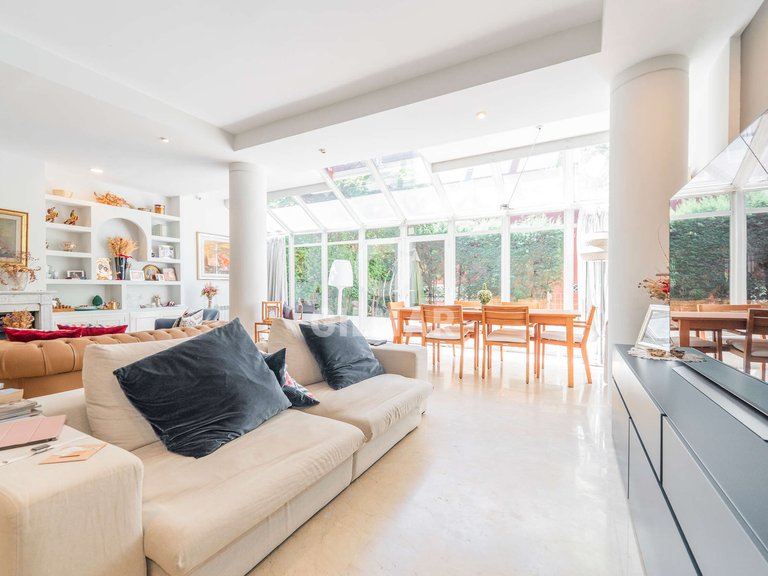 Town House for Sale in Madrid, Madrid 11