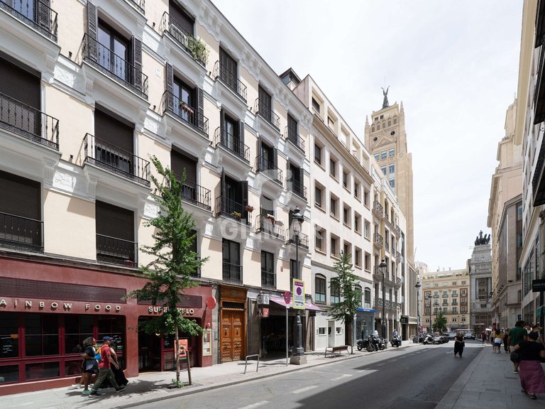 Apartment for Sale in Madrid, Madrid 41