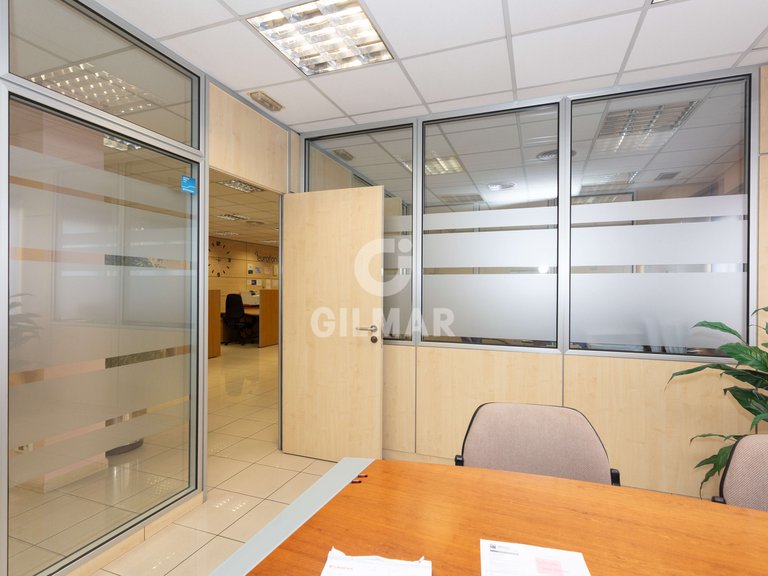 Commercial for Sale in Madrid, Madrid 26