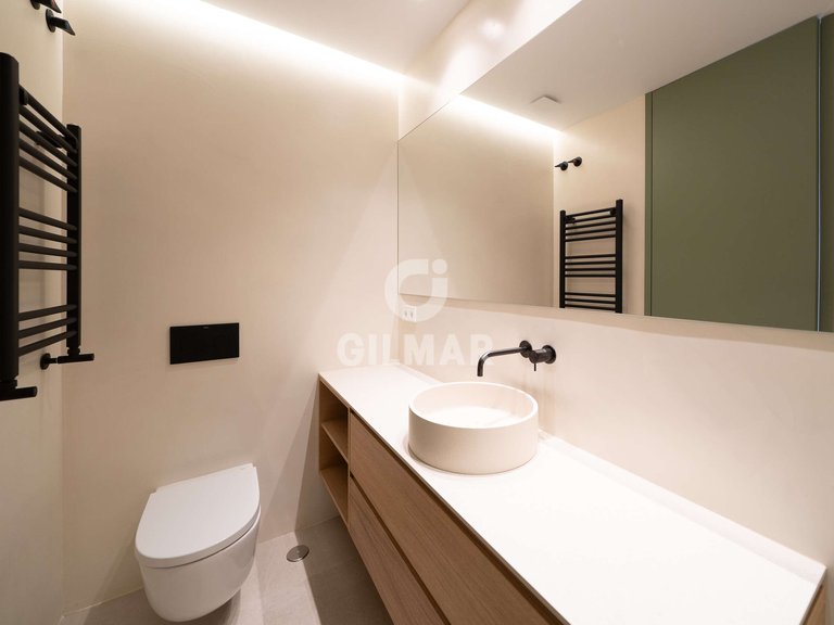 Apartment for Sale in Madrid, Madrid 32