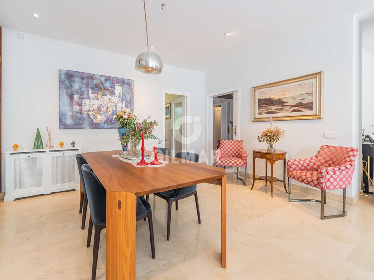 Town House for Sale in Madrid, Madrid 13