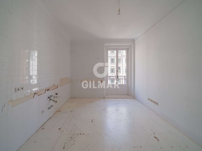 Apartment for Sale in Madrid, Madrid 7