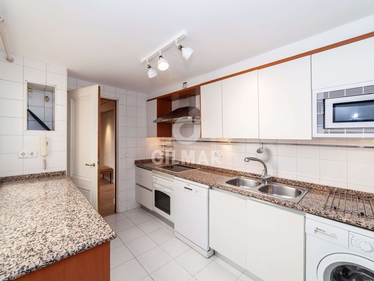 Apartment for Rent in Madrid, Madrid 5