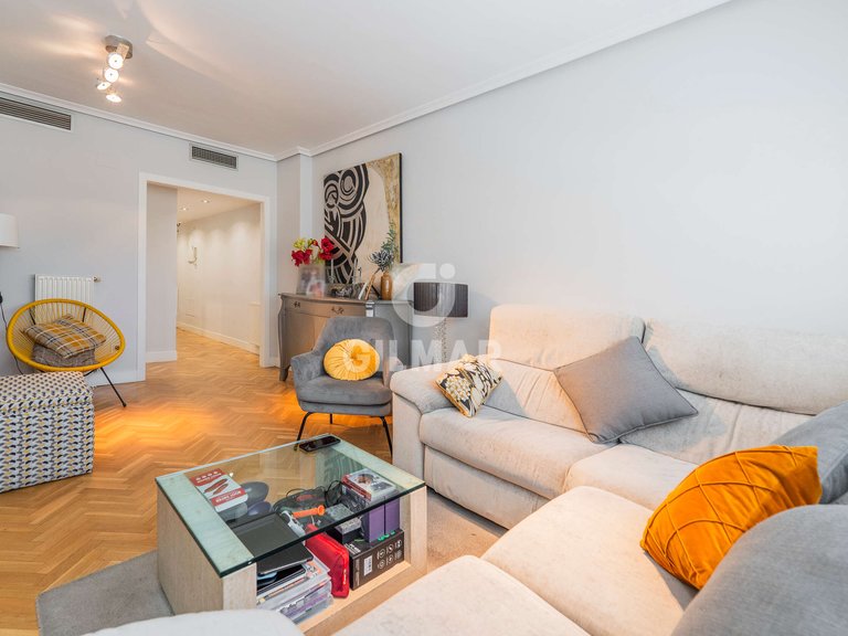 Apartment for Sale in Madrid, Madrid 5