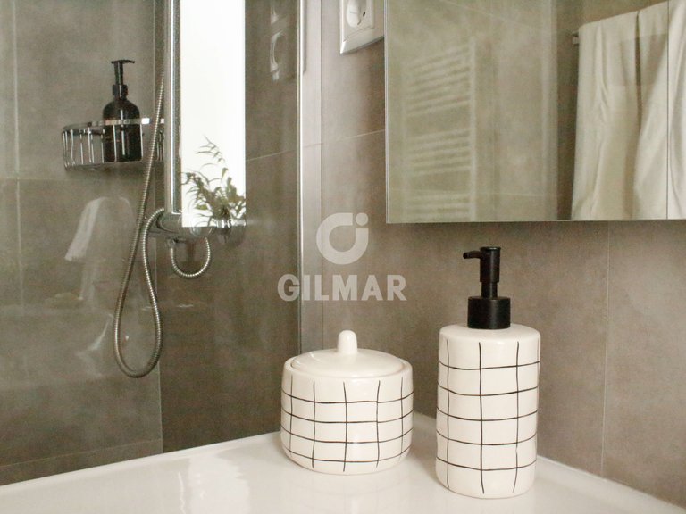 Apartment for Sale in Madrid, Madrid 11