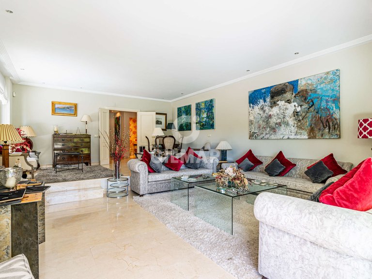 Town House for Sale in Madrid, Madrid 11
