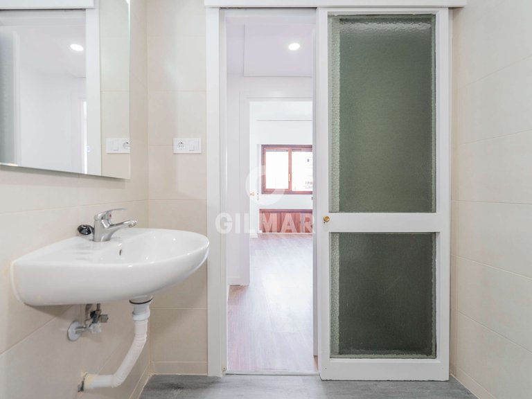 Apartment for Rent in Madrid, Madrid 22
