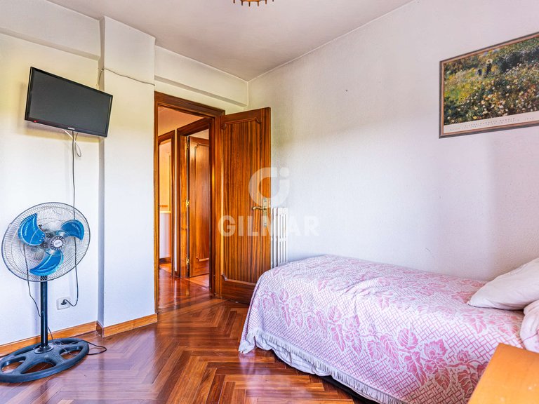 Apartment for Sale in Madrid, Madrid 12