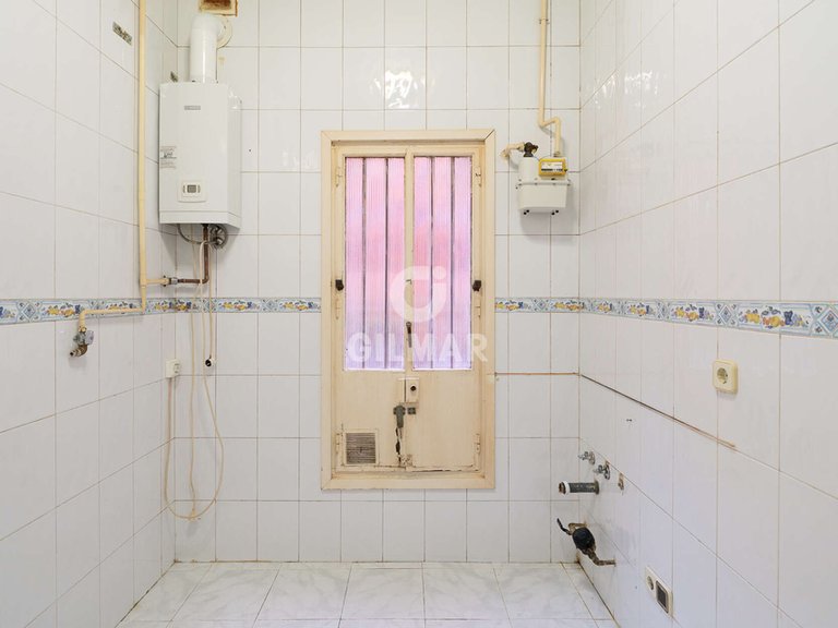 Apartment for Sale in Madrid, Madrid 21