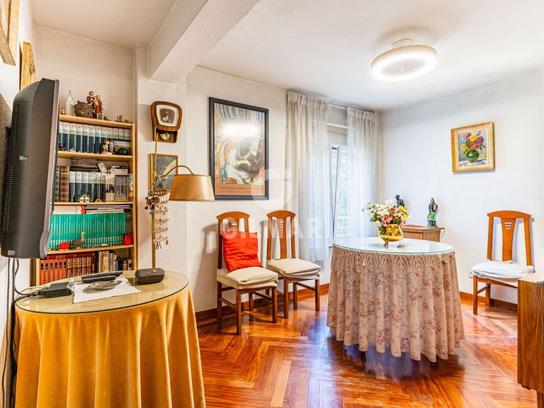 Apartment for Sale in Madrid, Madrid 18
