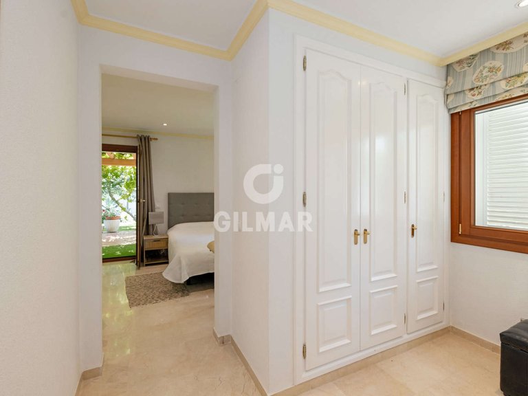 Villa for Sale in Estepona, Malaga 40