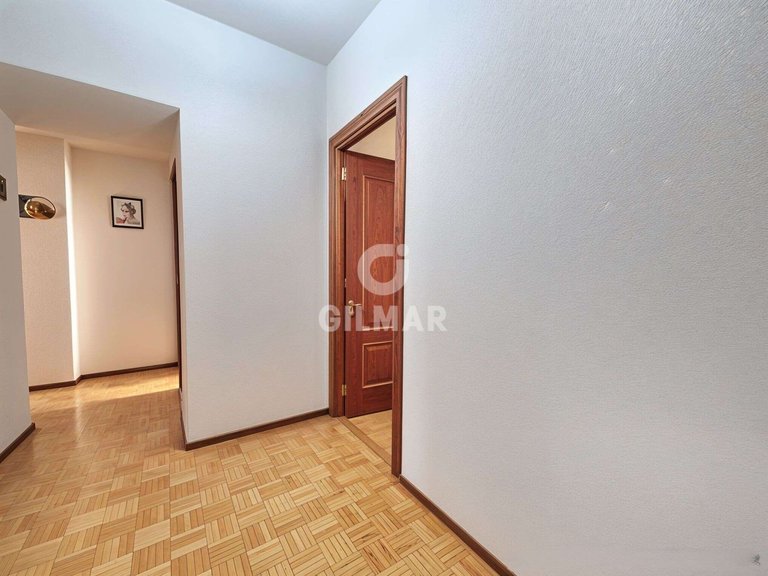 Apartment for Sale in Madrid, Madrid 22