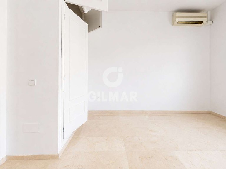 Villa for Sale in BenalmÁdena, Malaga 16