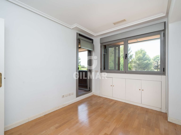Apartment for Sale in Madrid, Madrid 12