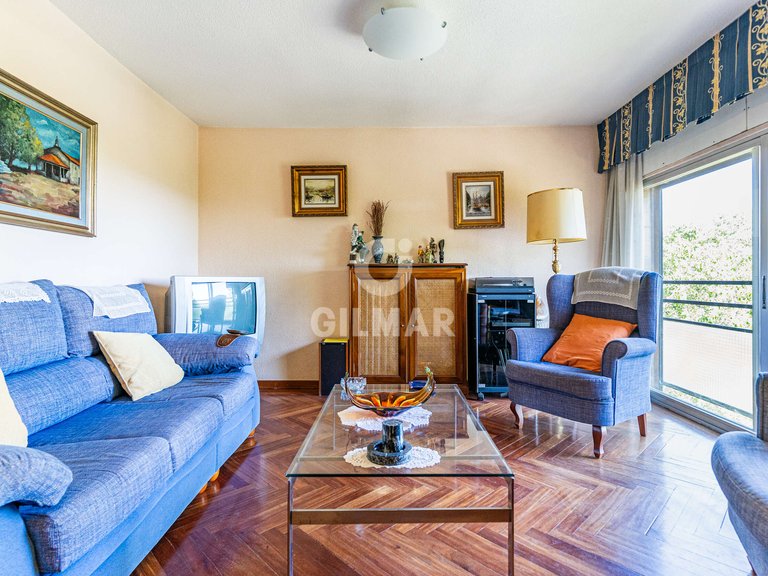 Apartment for Sale in Madrid, Madrid 2