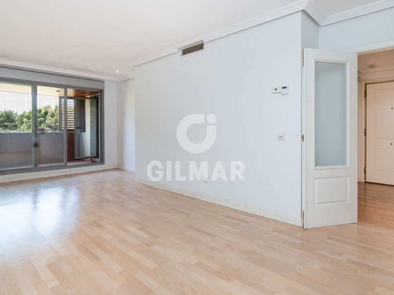 Apartment for Sale in Madrid, Madrid 5