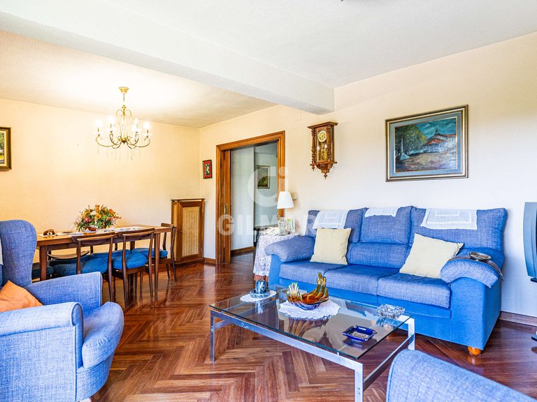 Apartment for Sale in Madrid, Madrid 5