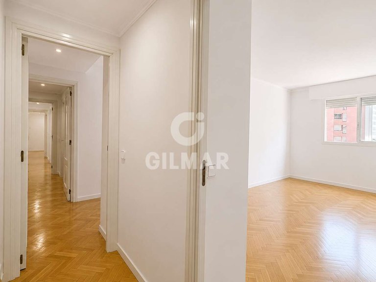 Apartment for Rent in Madrid, Madrid 17
