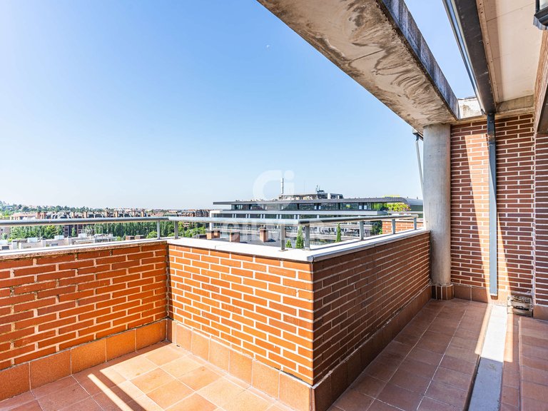 Penthouse for Sale in Madrid, Madrid 15