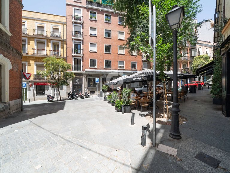 Apartment for Sale in Madrid, Madrid 22