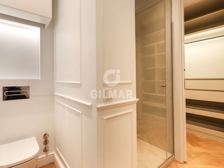 Apartment for Sale in Madrid, Madrid 27